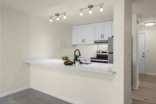 17431 Ambaum Blvd S, Burien, WA 98148 - Photo 12