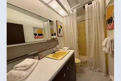 20405 3rd Avenue S, Seattle, WA 98198 - Photo 24