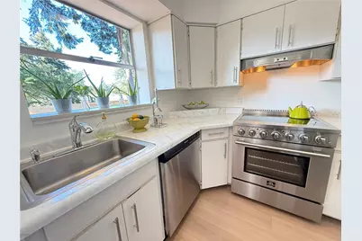 20405 3rd Avenue S, Seattle, WA 98198 - Photo 16