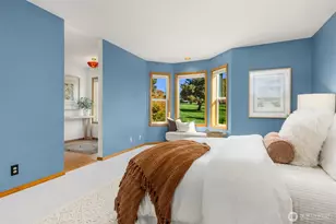 534 Azalea Ave NE, Bainbridge Island, WA 98110 - Photo 18