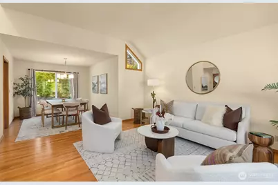 534 Azalea Avenue NE, Bainbridge Island, WA 98110 - Photo 4