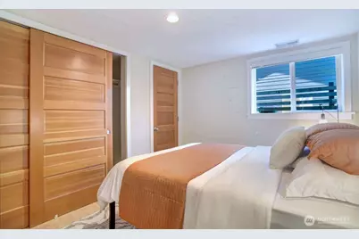 4030 26th Avenue W, Seattle, WA 98199 - Photo 26