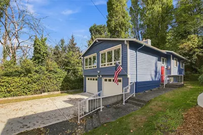 9526 4th Avenue NE, Seattle, WA 98115 - Photo 2