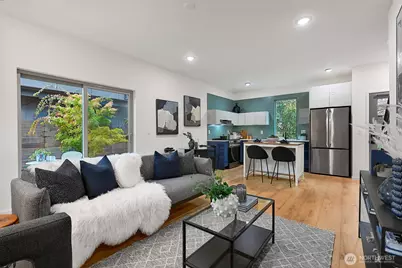 2639 41st Avenue SW #B, Seattle, WA 98116 - Photo 6