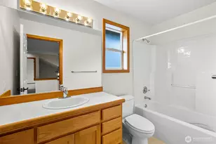 18410 11th Dr SE, Bothell, WA 98012 - Photo 20