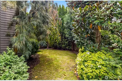 18410 11th Drive SE, Bothell, WA 98012 - Photo 24
