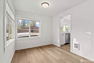 20037 15th Ave NE, Shoreline, WA 98155 - Photo 18