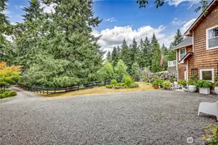 25105 Taka Ln NE, Kingston, WA 98346 - Photo 2