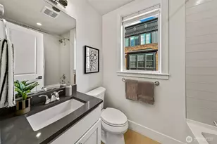941 W McGraw St, Seattle, WA 98119 - Photo 22