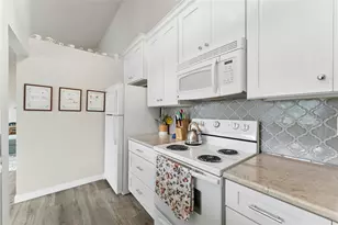 820 Cady Rd, Everett, WA 98203 - Photo 10