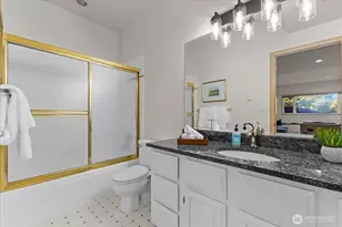 9009 45th Ave NE, Seattle, WA 98115 - Photo 30