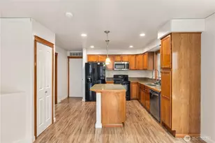 906 116th Pl SE, Everett, WA 98208 - Photo 10