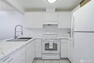 17521 118th Ave SE, Renton, WA 98058 - Photo 14