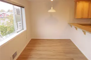 214 W McGraw St, Seattle, WA 98119 - Photo 8