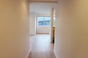 214 W McGraw St, Seattle, WA 98119 - Photo 10