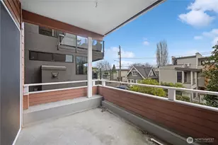 2028 Waverly Pl N, Seattle, WA 98109 - Photo 8