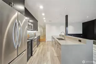 2028 Waverly Pl N, Seattle, WA 98109 - Photo 6