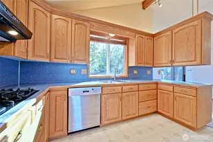 2841 SW 342nd St, Federal Way, WA 98023 - Photo 6