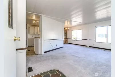 15218 50th Street E #40, Sumner, WA 98390 - Photo 4