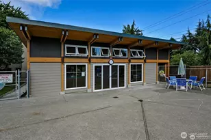 7021 Sand Point Way NE, Seattle, WA 98115 - Photo 20