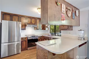 907 Powell St, Steilacoom, WA 98388 - Photo 18
