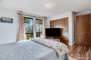 907 Powell St, Steilacoom, WA 98388 - Photo 14