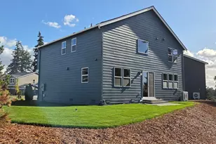 707 129th St E, Tacoma, WA 98445 - Photo 32