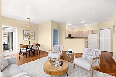 2414 1st Avenue #309, Seattle, WA 98121 - Photo 8