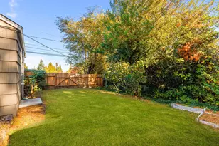 15910 1st Ave NW, Shoreline, WA 98177 - Photo 16