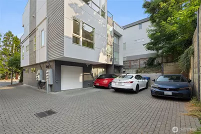 3817 Gilman Avenue W, Seattle, WA 98199 - Photo 24