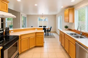 11602 SE 193rd Pl, Kent, WA 98031 - Photo 4