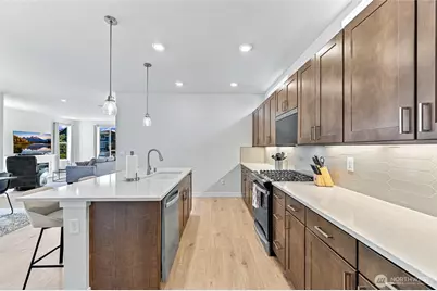 20714 151st Street E, Bonney Lake, WA 98391 - Photo 16