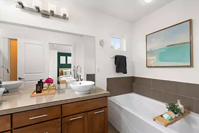 5925 31st Avenue SW, Seattle, WA 98126 - Photo 18