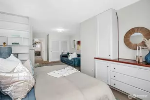 2002 12th Ave E, Seattle, WA 98102 - Photo 18