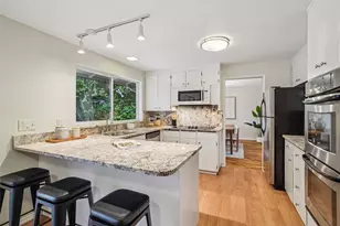 14469 NE 12th Pl, Bellevue, WA 98007 - Photo 10