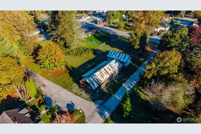 401 Hamilton Avenue, Hamilton, WA 98255 - Photo 6
