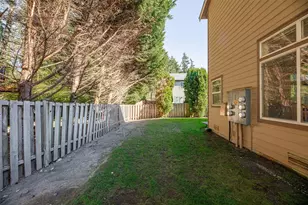 20901 Cypress Way, Lynnwood, WA 98036 - Photo 32