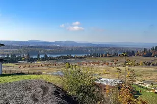 4402 SE Ascension Dr SE, Camas, WA 98607 - Photo 2