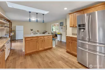 3210 Scenic Drive SE, Auburn, WA 98092 - Photo 14