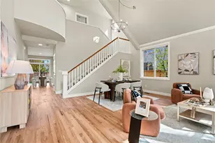 2210 238th Pl NE, Sammamish, WA 98074 - Photo 2