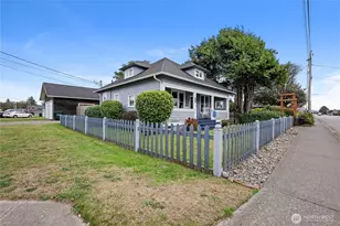 810 Pacific Ave N, Long Beach, WA 98631 - Photo 2