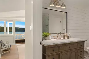 5021 Lakehurst Ln, Bellevue, WA 98006 - Photo 16