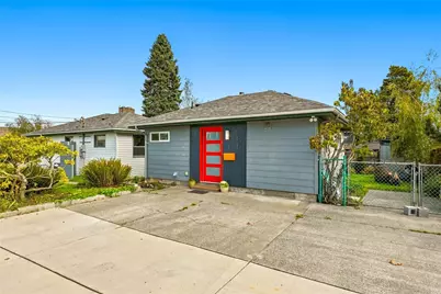 1019 19th Street, Anacortes, WA 98221 - Photo 4