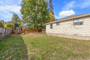 2210 202nd Street SW, Lynnwood, WA 98036 - Photo 30