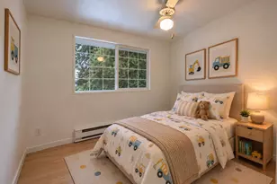 10756 Bartlett Ave NE, Seattle, WA 98125 - Photo 10