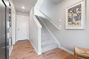 14424 Madison Way, Lynnwood, WA 98087 - Photo 2