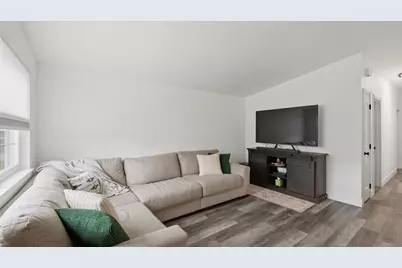 2379 E Section Street, Mount Vernon, WA 98274 - Photo 6