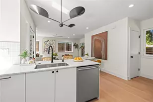 3024 NE 95th St, Seattle, WA 98115 - Photo 8