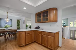 3811 SW Orchard St, Seattle, WA 98126 - Photo 12