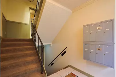 506 N 45th Street #302, Seattle, WA 98103 - Photo 8